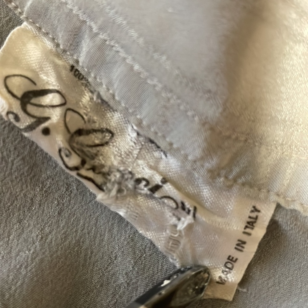 Vintage GUCCI versatile shirt with current trends. Dbl chest pocket. Loose fit. - Picture 9 of 14
